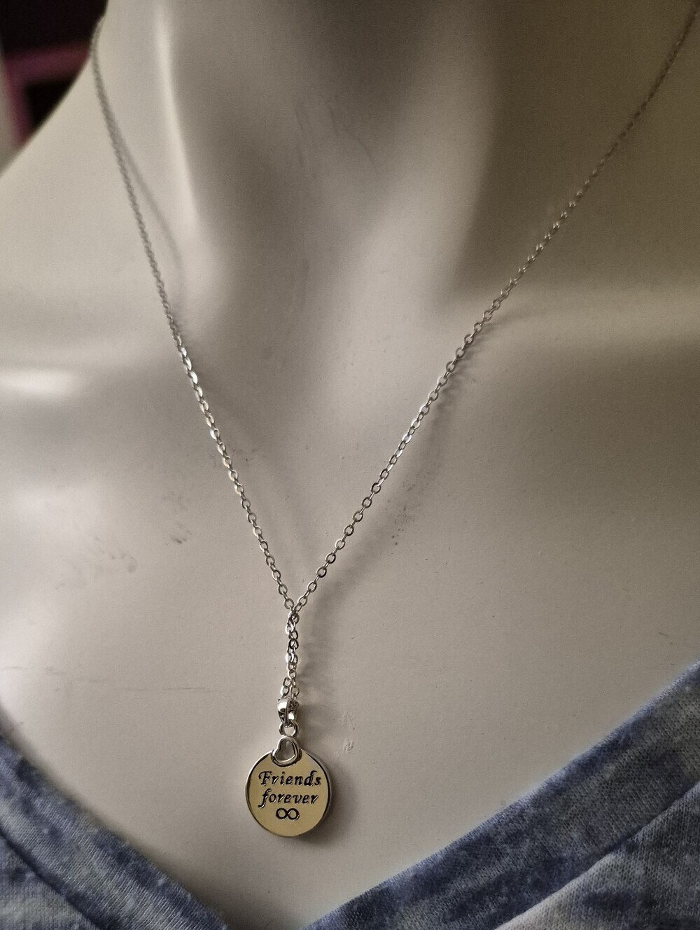 Fifth Avenue Collection Friends Forever Necklace With Tags